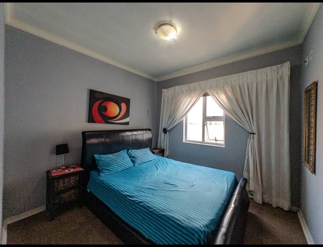 3 BEDROOM TOWNHOUSE FOR SALE IN SONNEVELD